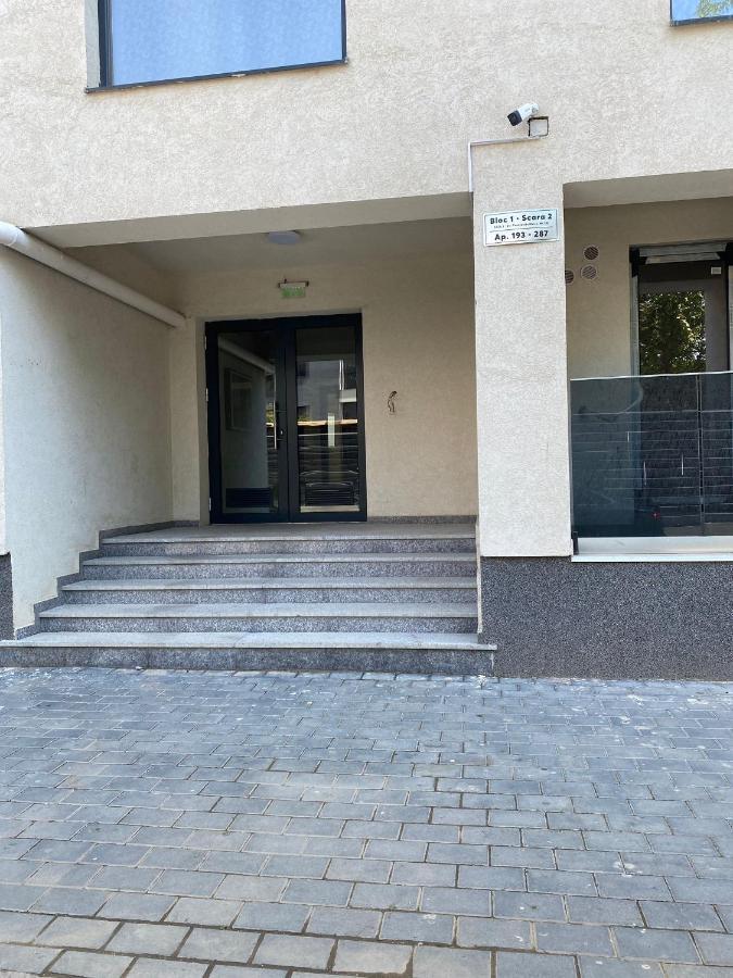 Plazza Studio Бухарест Экстерьер фото